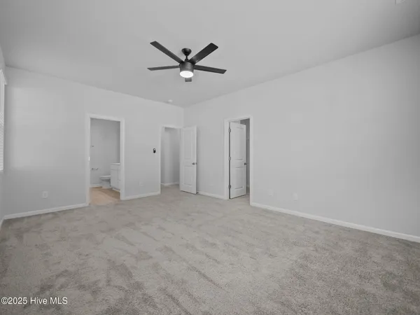 $1,695 | 412 Blockade Shoal Lane, Jacksonville, NC 28546