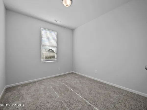 $1,695 | 412 Blockade Shoal Lane, Jacksonville, NC 28546