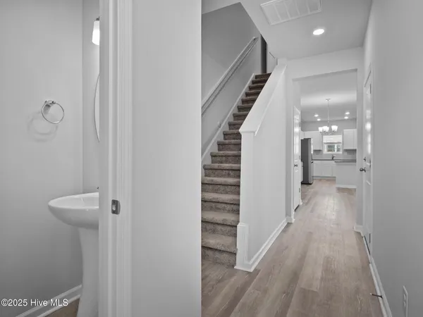 $1,695 | 412 Blockade Shoal Lane, Jacksonville, NC 28546