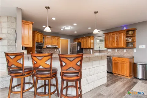 $575,000 | 1292 Cedar Oaks Circle, Temple, TX 76502