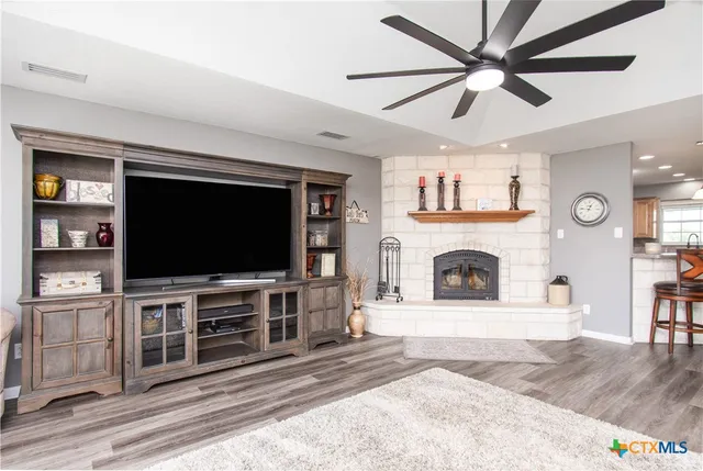 $575,000 | 1292 Cedar Oaks Circle, Temple, TX 76502