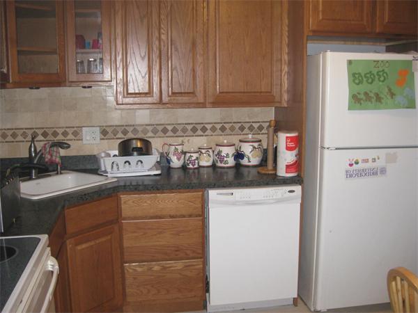 19 Maple Street, Unit 2 Amesbury, MA 01913 - Photo 5 of 12