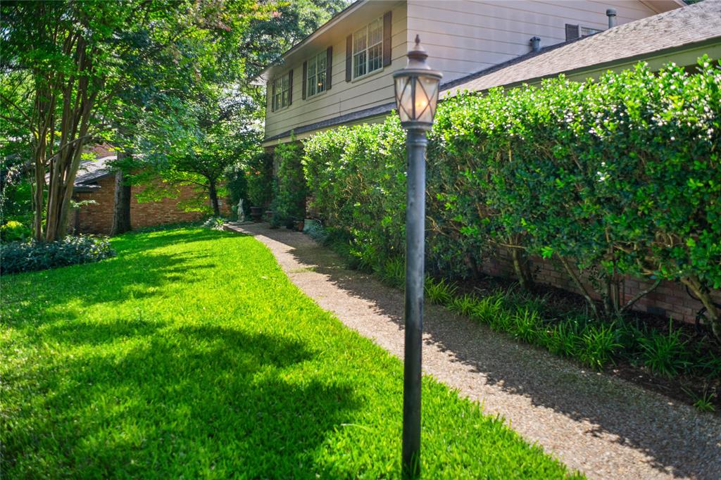 4104 Evergreen Drive Waco, TX 76708 - Photo 33 of 36 a view of a back yard