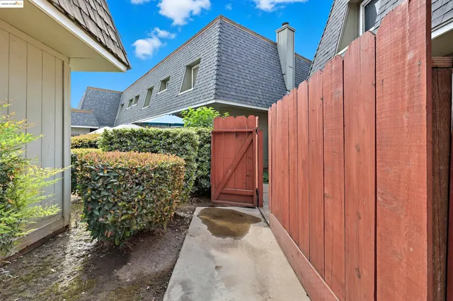 $223,000 | 1664 Northwest Bear Creek, Homeland, CA 92548