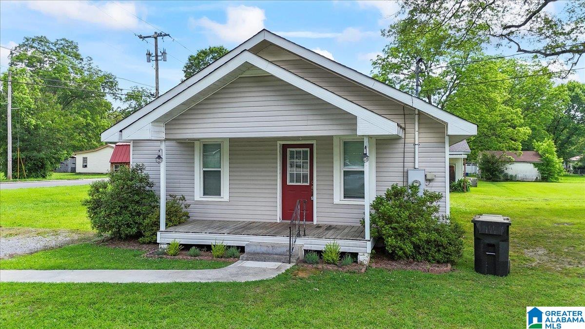 114 Morgan Avenue Southwest Cullman, AL 35055 - Photo 3 of 28