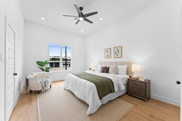 $2,800 | 514 Melbourne Street, Unit A, Houston, TX 77022