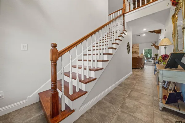 a view of entryway and hall