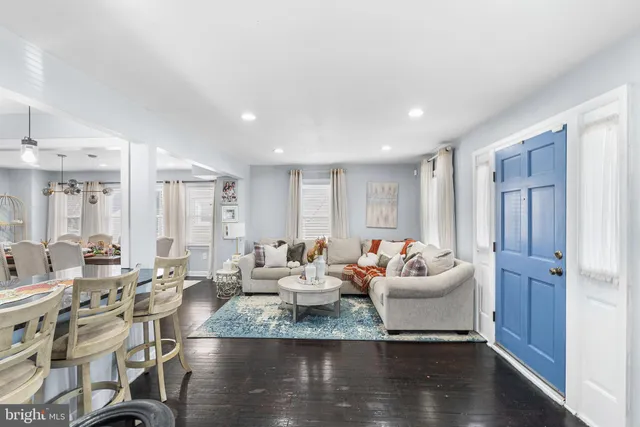 $405,000 | 14 Nicholson Road, West Collingswood Heights, NJ 08059