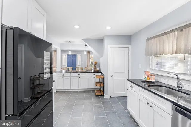 $405,000 | 14 Nicholson Road, West Collingswood Heights, NJ 08059