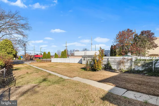 $405,000 | 14 Nicholson Road, West Collingswood Heights, NJ 08059