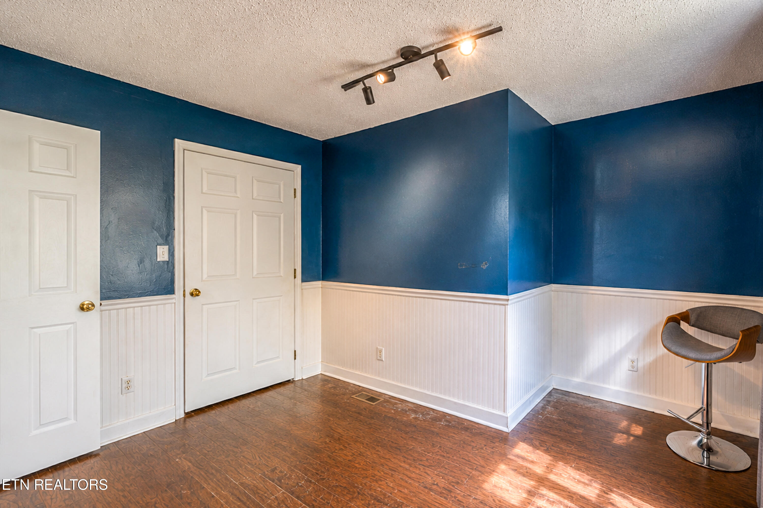 1718 Frank Watts Road Knoxville, TN 37909 - Photo 21 of 31 1718 Frank Watt-16