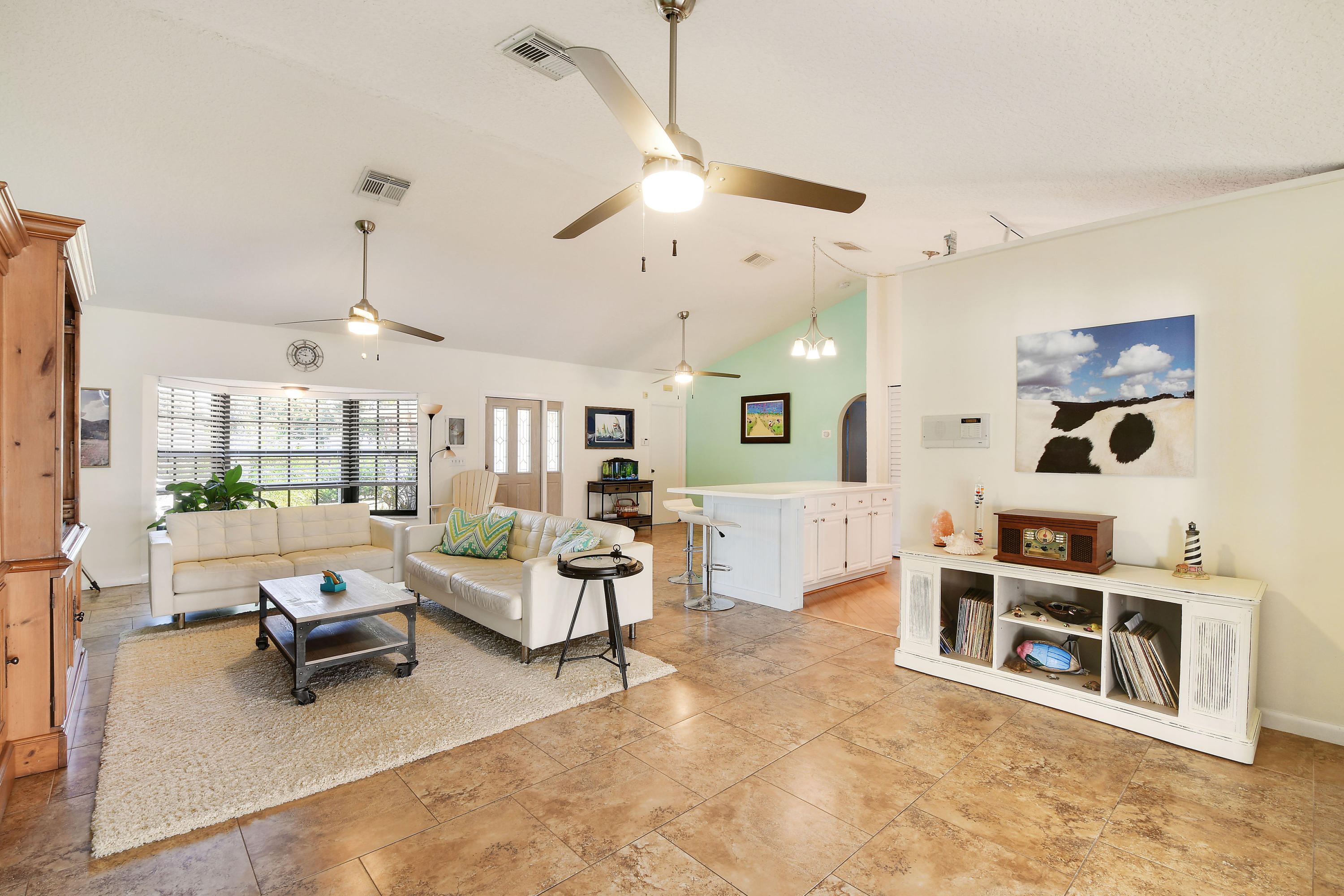 374 West Riverside Drive Tequesta, FL 33469 - Photo 12 of 50 374WRiversideDr_16
