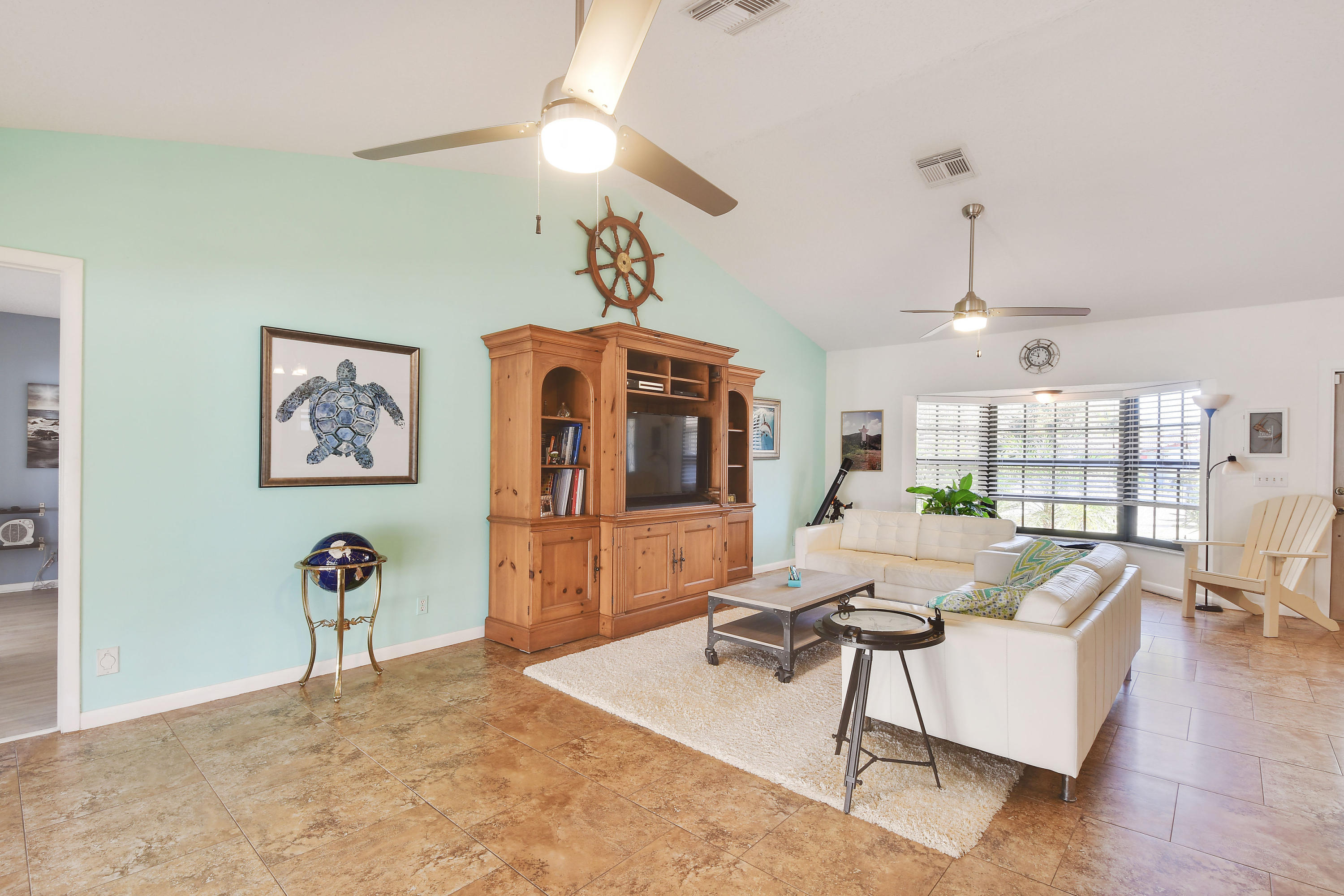 374 West Riverside Drive Tequesta, FL 33469 - Photo 13 of 50 374WRiversideDr_17