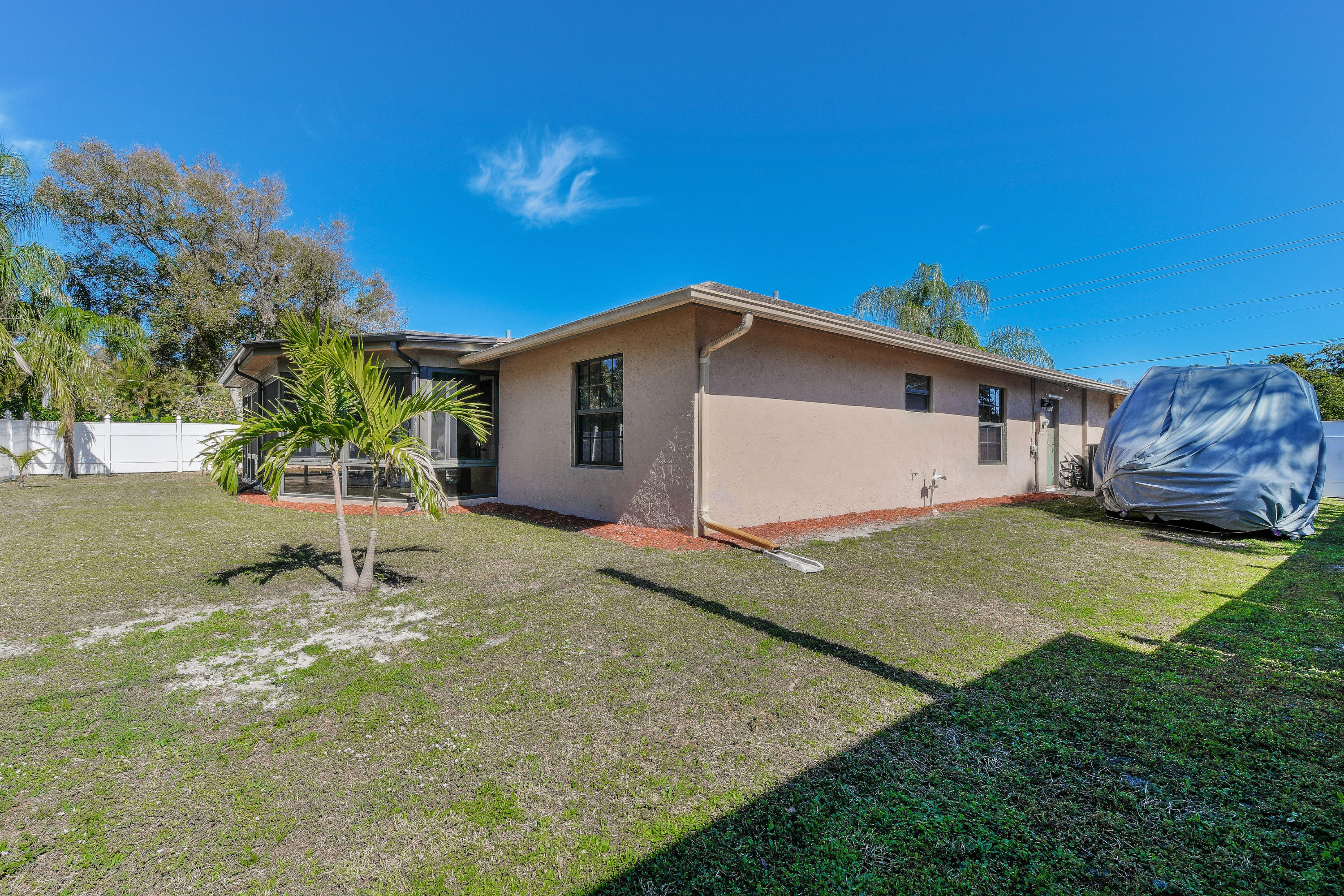 374 West Riverside Drive Tequesta, FL 33469 - Photo 38 of 50 374WRiversideDr_47