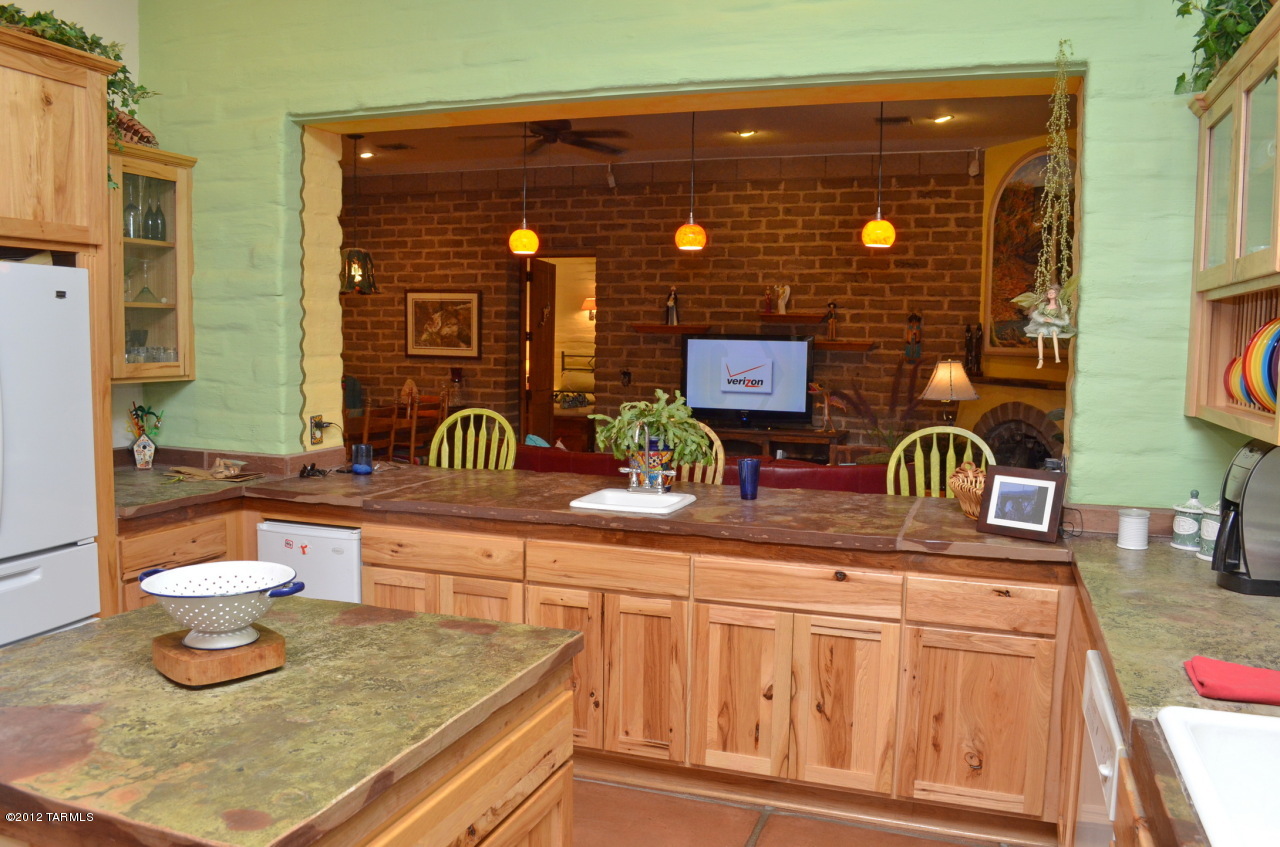 2525 West Glover Road Tucson, AZ 85742 - Photo 18 of 34