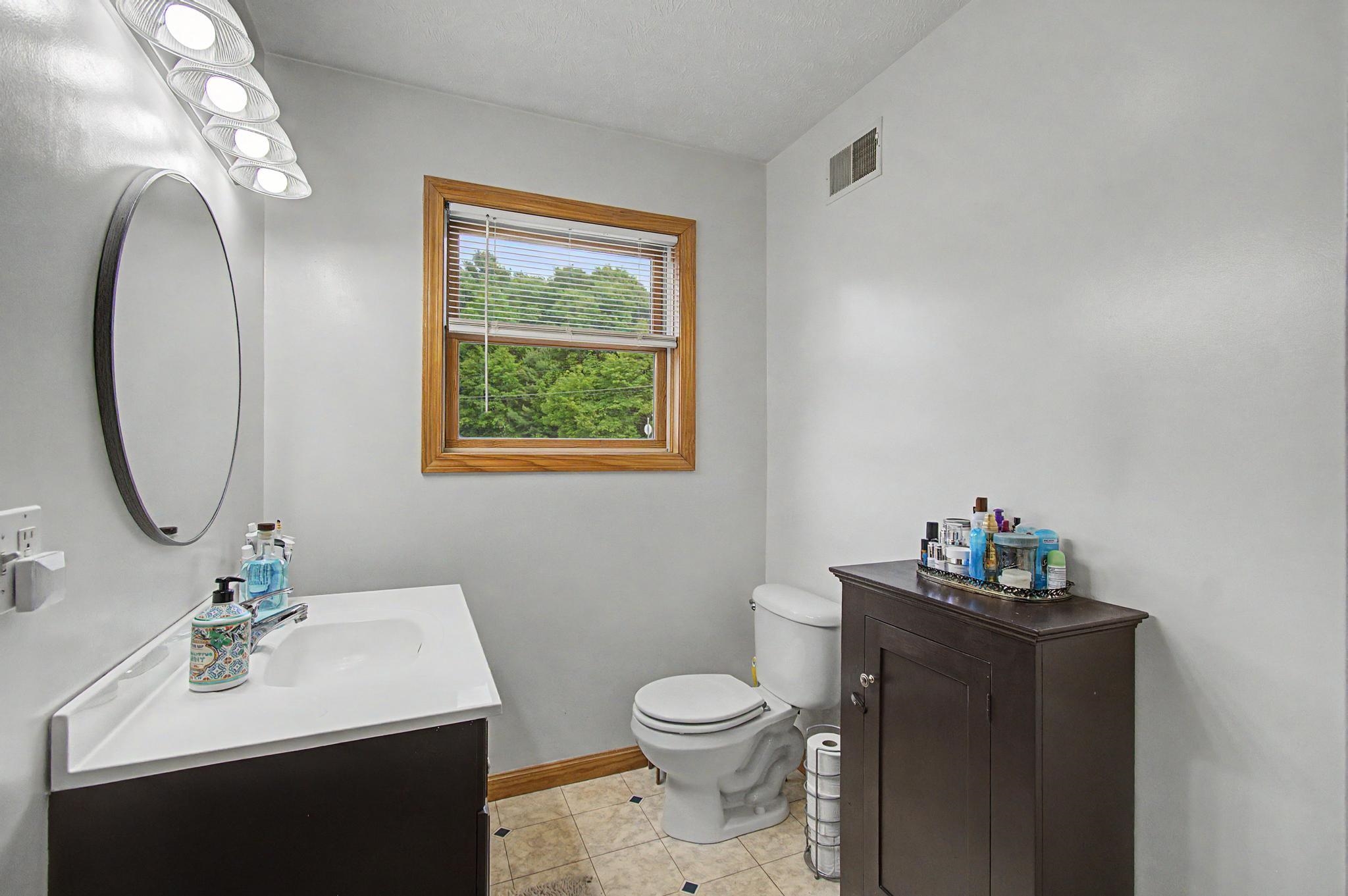 2446 Carter Hill Road Highgate, VT 05488 - Photo 21 of 58