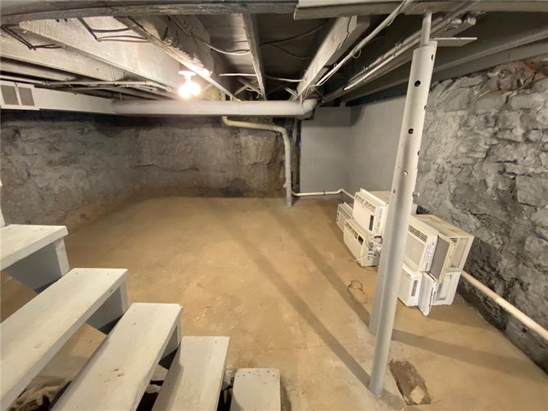 652 Evergreen Road Pittsburgh, PA 15209 - Photo 20 of 21 6 ac units included