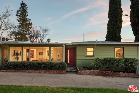 $1,595,000 | 271 East Loma Alta Drive, Altadena, CA 91001