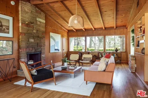 $1,595,000 | 271 East Loma Alta Drive, Altadena, CA 91001