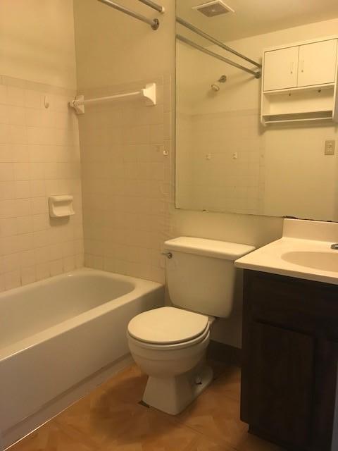 2836 Petzinger Road, Unit 67 Columbus, OH 43209 - Photo 11 of 18 Gallery Image 11