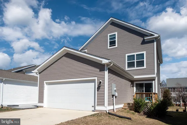 $545,000 | 17272 Easter Lily Drive, Ruther Glen, VA 22546