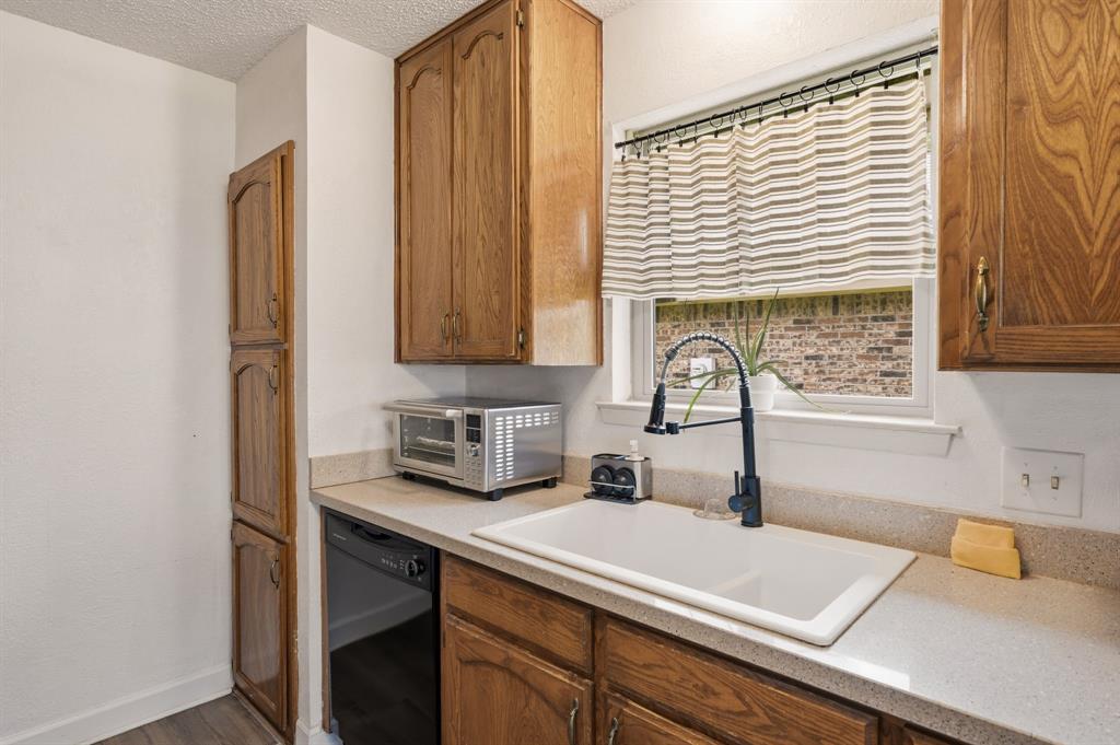 8009 Berrybrook Drive Watauga, TX 76148 - Photo 18 of 27