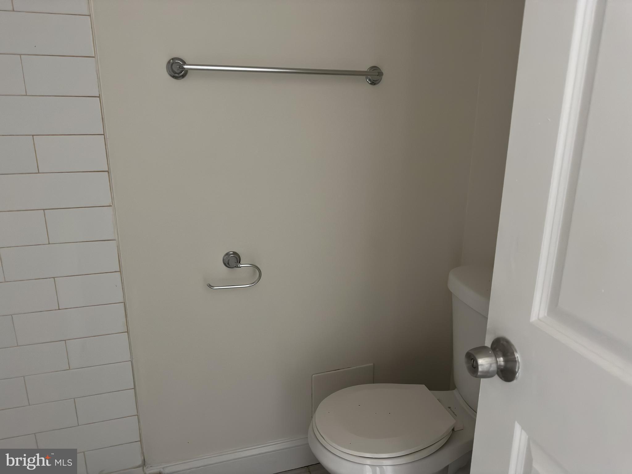 113 15th Street Southeast Washington, DC 20003 - Photo 8 of 27
