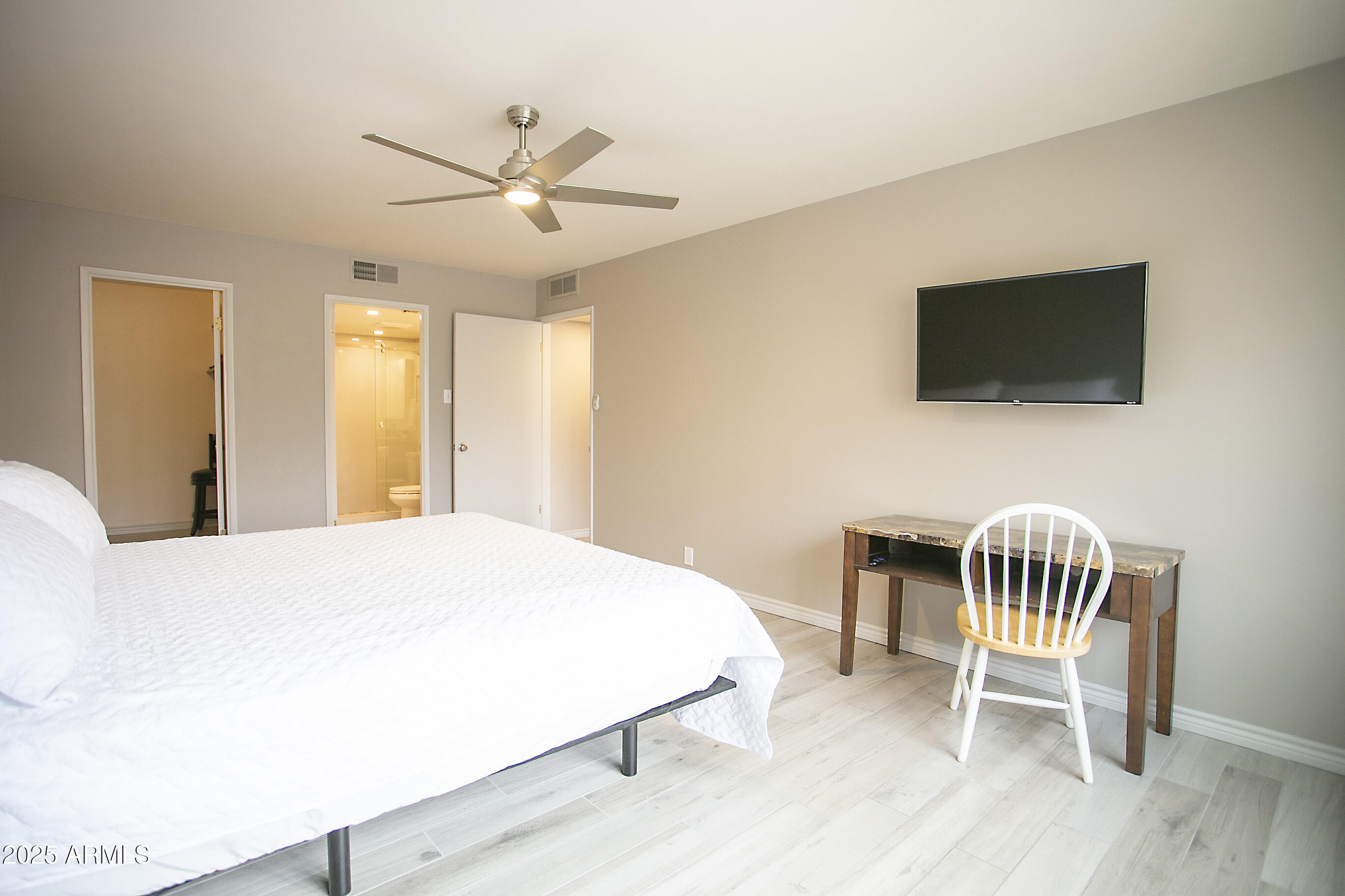 7920 East Camelback Road, Unit 203 Scottsdale, AZ 85251 - Photo 13 of 37 4 (20)