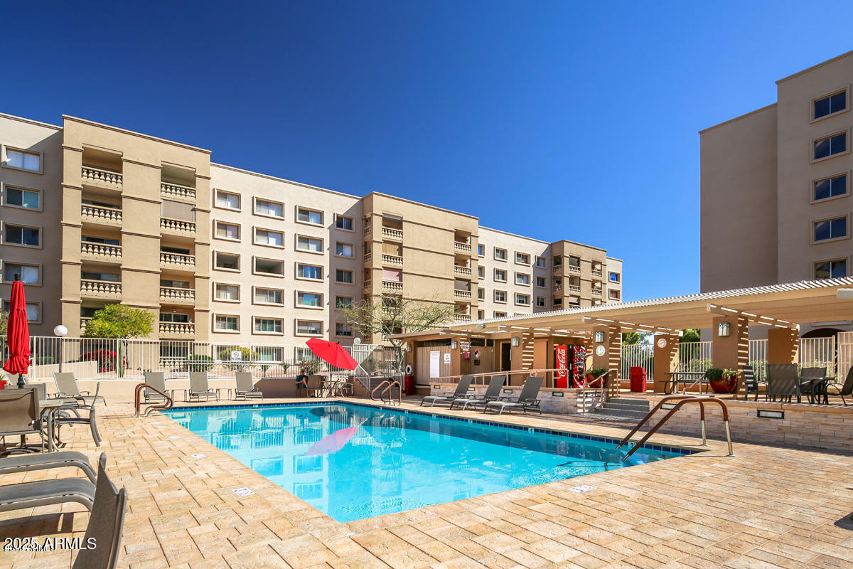 7920 East Camelback Road, Unit 203 Scottsdale, AZ 85251 - Photo 34 of 37 shadows pool2