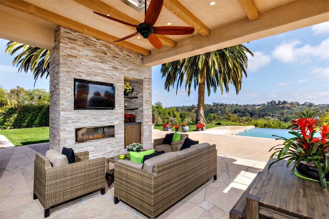 17501 Via De Fortuna Rancho Santa Fe, CA 92067 - Photo 16 of 24 Gallery Image 16