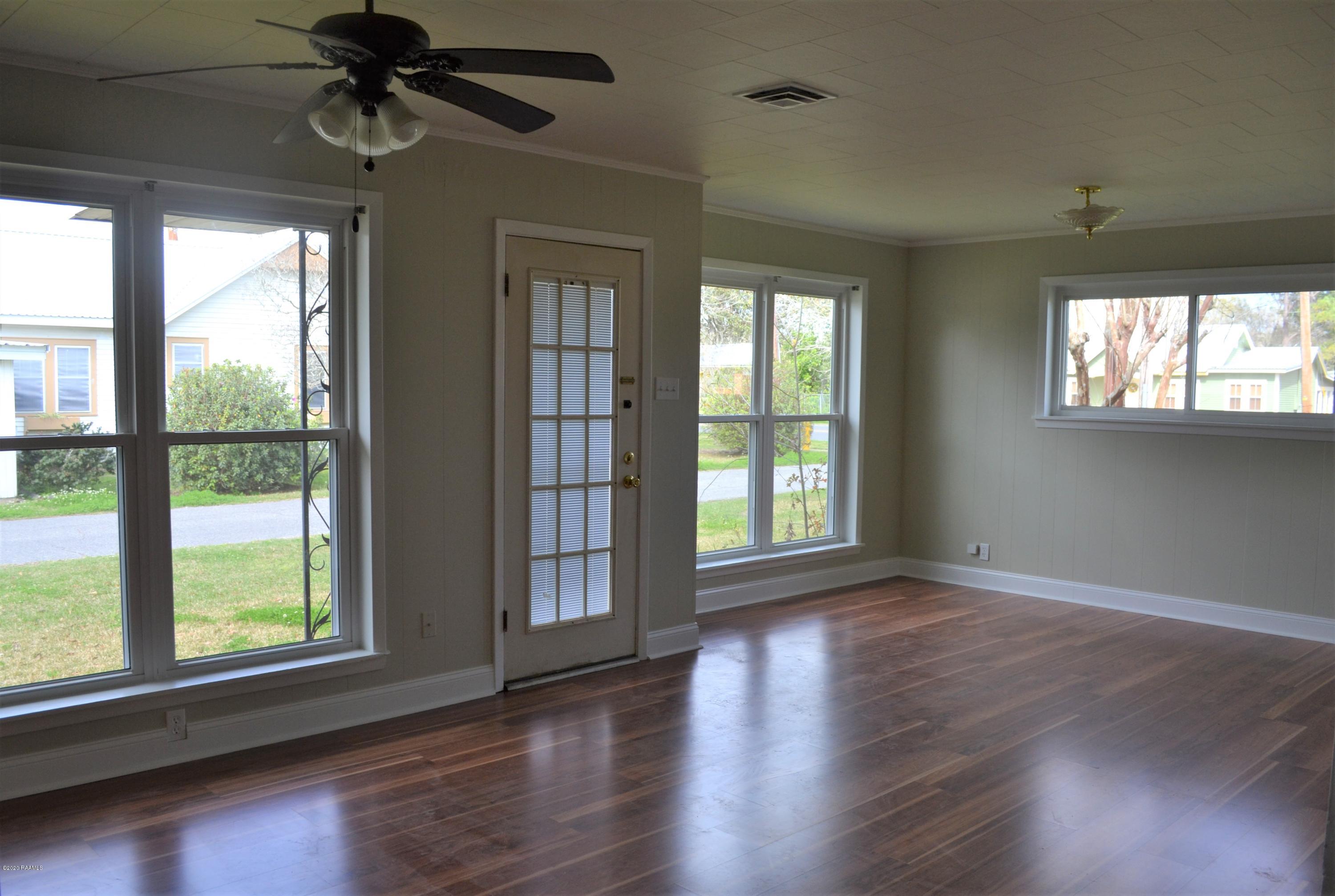 103 Clara Street Broussard, LA 70518 - Photo 4 of 10 DSC_0346