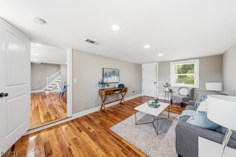 18 Lorelei Road West Orange, NJ 07052 - Photo 8 of 32 Gallery Image 8