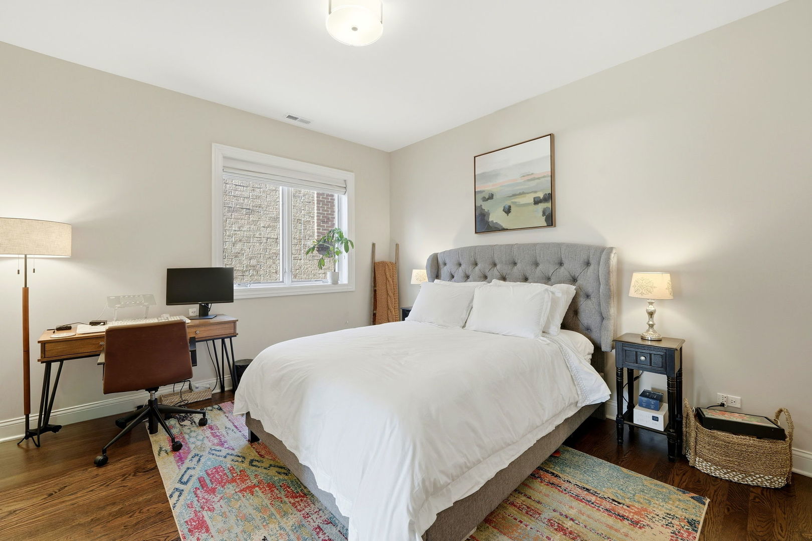 843 West Fletcher Street, Unit 3W Chicago, IL 60657 - Photo 26 of 45 a bedroom with a bed and a desk