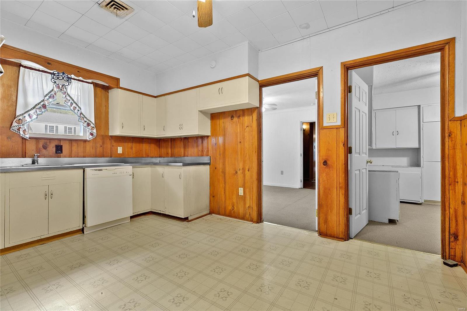 121 Merrill Street Lebanon, IL 62254 - Photo 11 of 52 Gallery Image 11