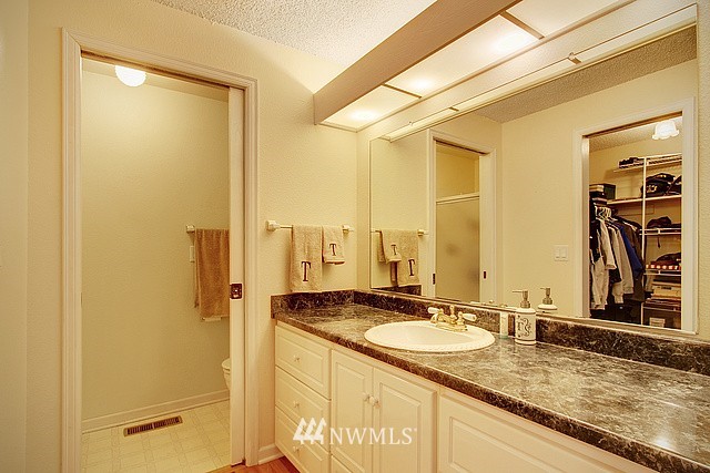2717 169th Street Southeast Bothell, WA 98012 - Photo 12 of 19
