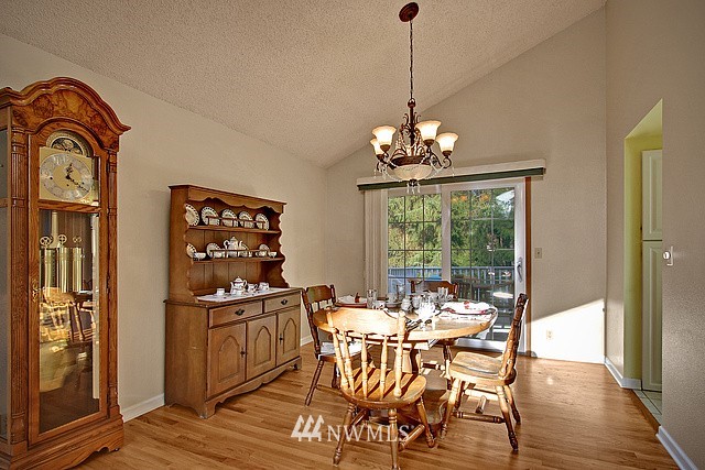 2717 169th Street Southeast Bothell, WA 98012 - Photo 5 of 19