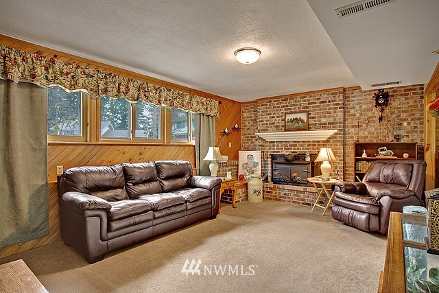 2717 169th Street Southeast Bothell, WA 98012 - Photo 9 of 19