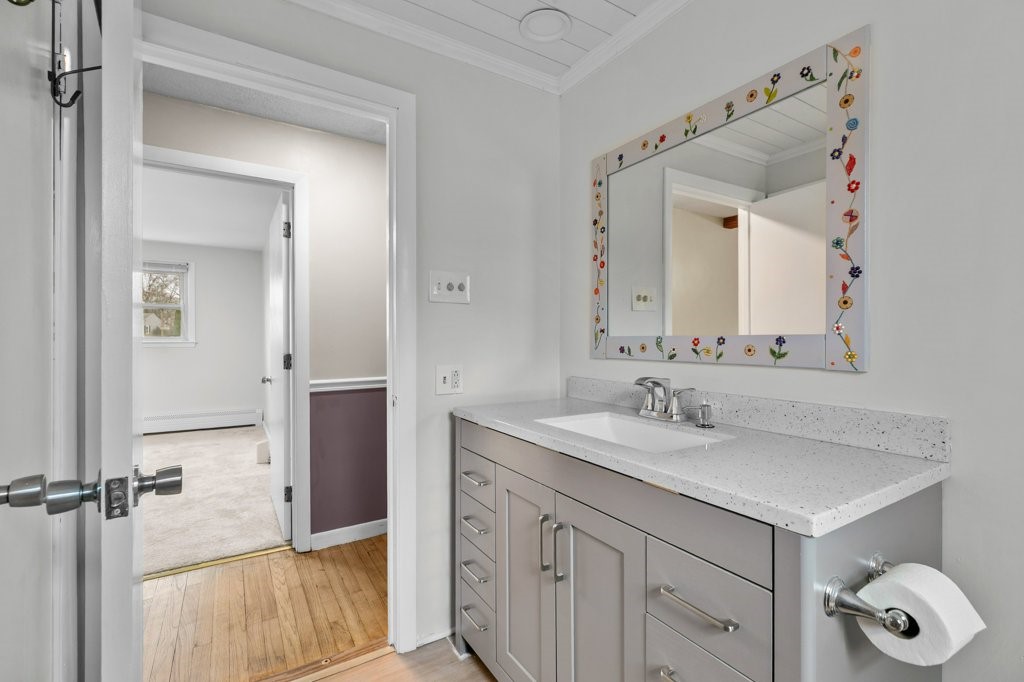 28 Blackrock Road Coventry, RI 02816 - Photo 11 of 34