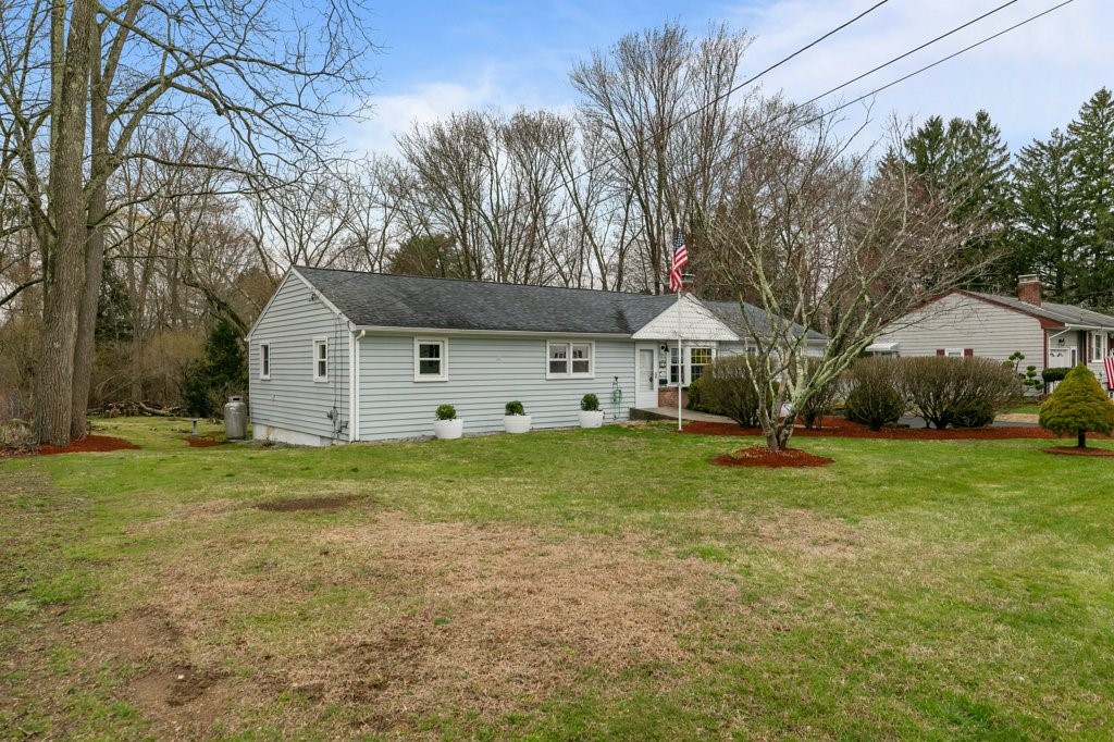 28 Blackrock Road Coventry, RI 02816 - Photo 34 of 34