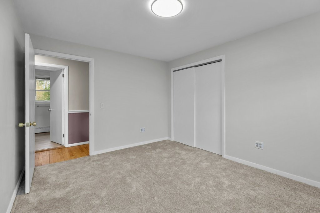 28 Blackrock Road Coventry, RI 02816 - Photo 10 of 34