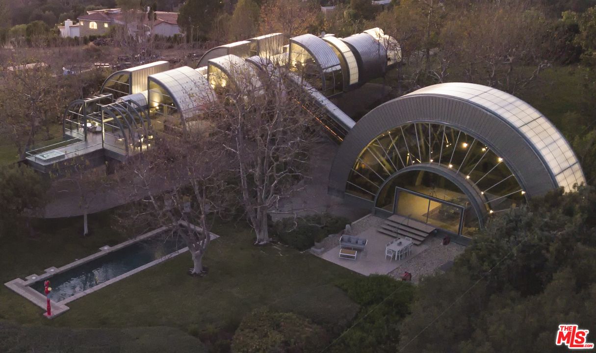 27929 Winding Way Malibu, CA 90265 - Photo 2 of 53