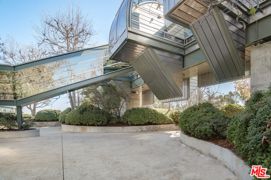 27929 Winding Way Malibu, CA 90265 - Photo 21 of 53