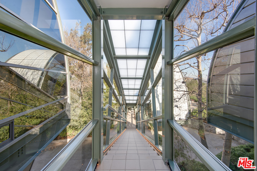 27929 Winding Way Malibu, CA 90265 - Photo 23 of 53