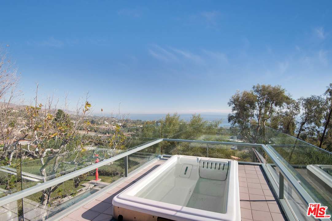 27929 Winding Way Malibu, CA 90265 - Photo 33 of 53
