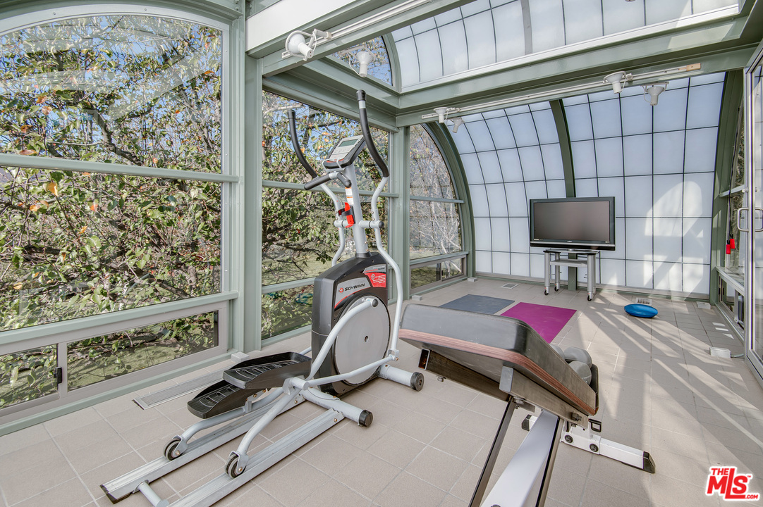 27929 Winding Way Malibu, CA 90265 - Photo 48 of 53