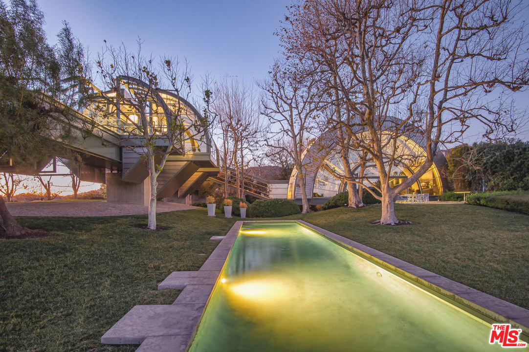 27929 Winding Way Malibu, CA 90265 - Photo 51 of 53