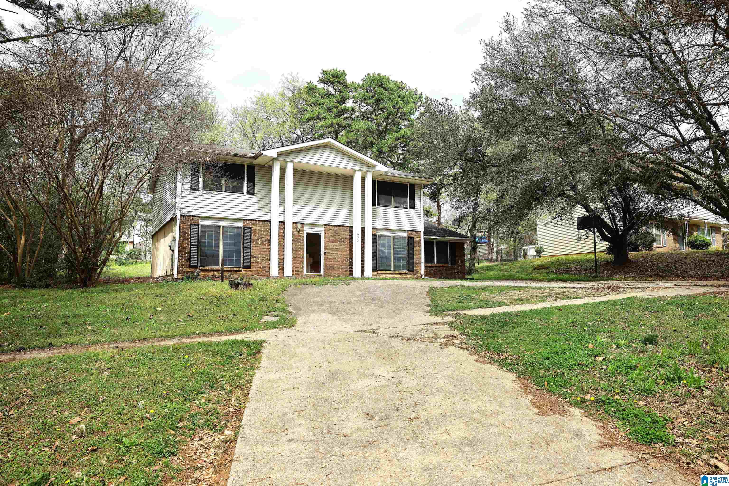 852 Sun Valley Road Birmingham, AL 35215 - Photo 2 of 24