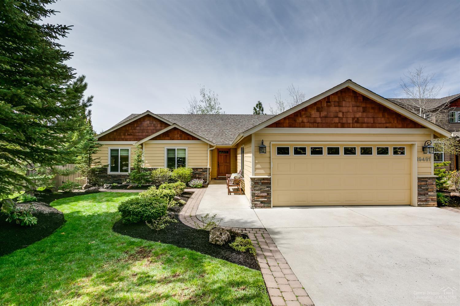 19481 Fishhawk Loop Bend, OR 97702 - Photo 1 of 23 Gallery Image 1