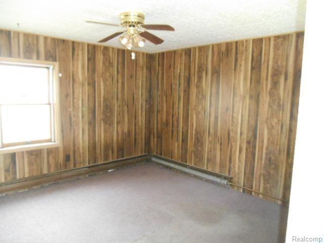 3280 Rabidue Road North Street, MI 48049 - Photo 17 of 21 264-033755 - living room.jpg