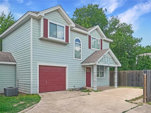 $450,000 | 6916 Meador Avenue, Austin, TX 78752